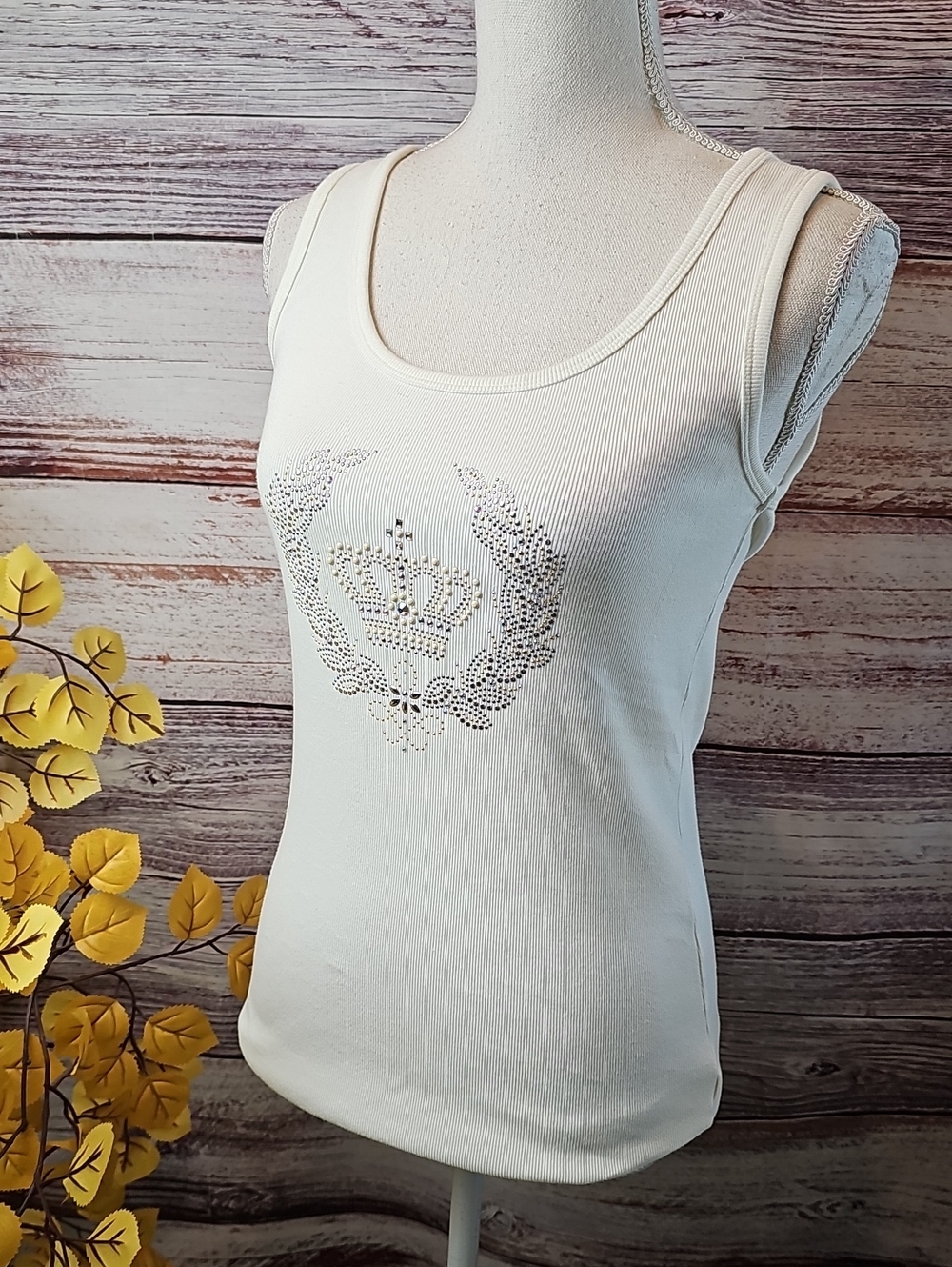VINTAGE CHRISTINE ALEXANDER WHITE RIBBED RHINESTONE CROWN TANK TOP